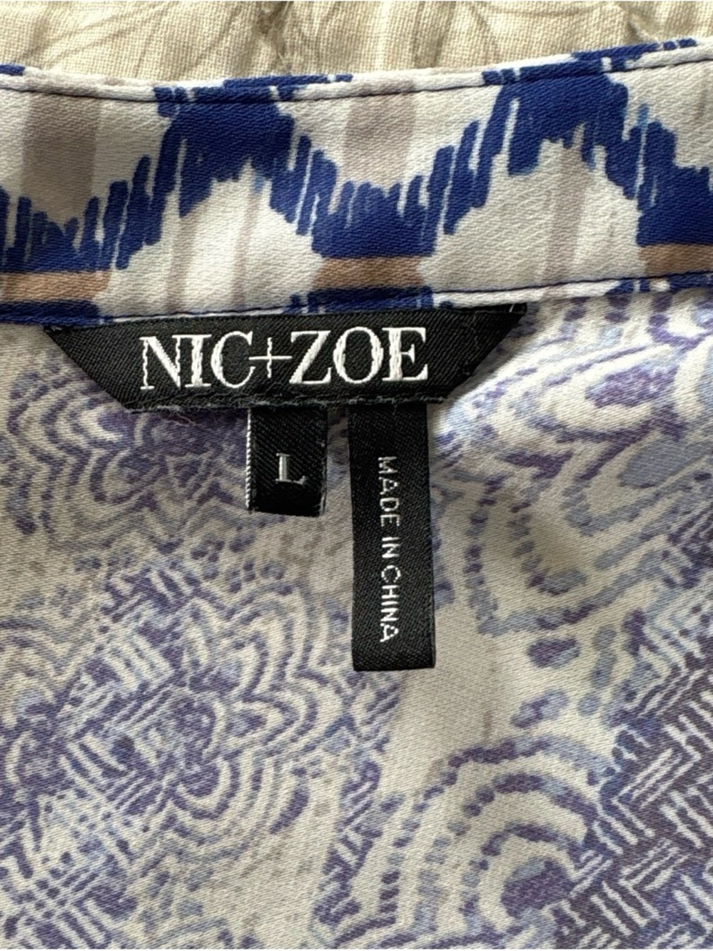 NIC+ZOE Blue & White Mixed-Print V-Neck Blouse - Picture 3 of 5